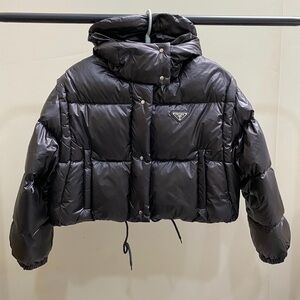 New cropped Black Puffer Jacket with Hood size Small